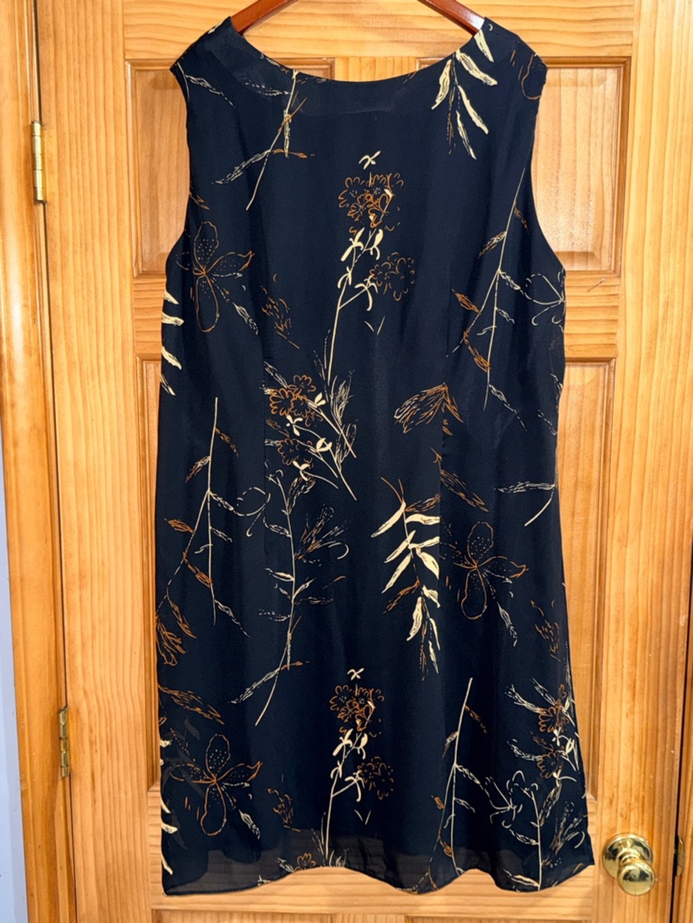 Vtg Studio C Plus Black Midi Dress with Gold Floral Accents - Picture 7 of 11